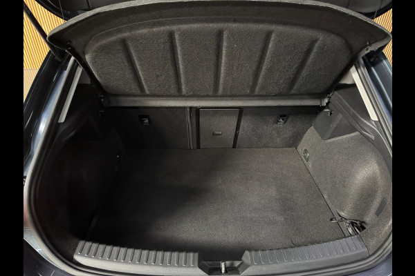 Seat Leon 1.4 TSI eHybrid PHEV FR PANO|AMBIENT|MATRIX KOPLAMPEN|STOEL + STUUR VERWARMING| 17 INCH LMV