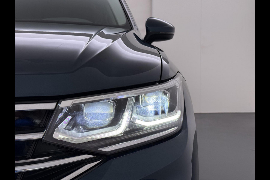 Volkswagen Tiguan 1.4 TSI eHybrid PHEV ELEK. ACHTERKLEP| STOEL MASSAGE| STOEL + STUURVERWARMING| PARKEERSENS. VOOR EN ACHTER| RIJKLAARPRIJS INCL. 12 MND BOVAG GARANTIE