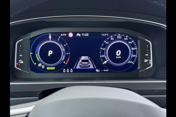 Volkswagen Tiguan 1.4 TSI eHybrid PHEV ELEK. ACHTERKLEP| STOEL MASSAGE| STOEL + STUURVERWARMING| PARKEERSENS. VOOR EN ACHTER| RIJKLAARPRIJS INCL. 12 MND BOVAG GARANTIE