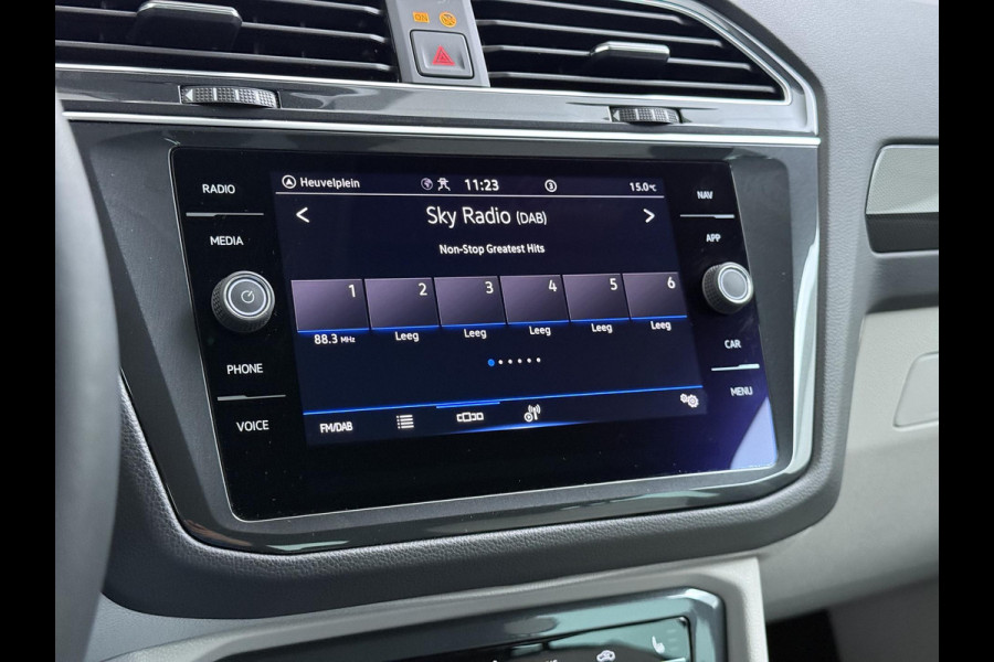 Volkswagen Tiguan 1.4 TSI eHybrid PHEV ELEK. ACHTERKLEP| STOEL MASSAGE| STOEL + STUURVERWARMING| PARKEERSENS. VOOR EN ACHTER| RIJKLAARPRIJS INCL. 12 MND BOVAG GARANTIE