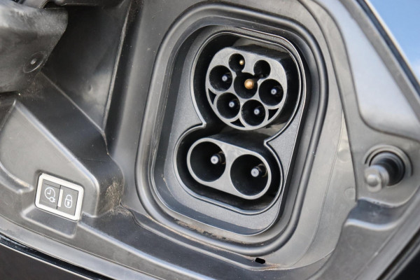 Opel CORSA-E Elegance Launch 50 kWh org.NL leer+vw a.camera SOH-92%