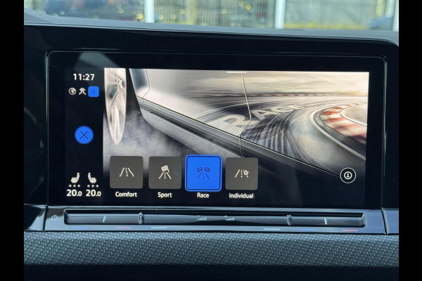 Volkswagen Golf 2.0 TSI R 4Motion / Adaptief Onderstel / Harman Kardon / 100% Historie / Panoramadak / LED / 19 Inch / Head-Up Display / Sportstoelen / Stoelverwarming / Stuurwiel Verwarmd / Dodehoek Detectie