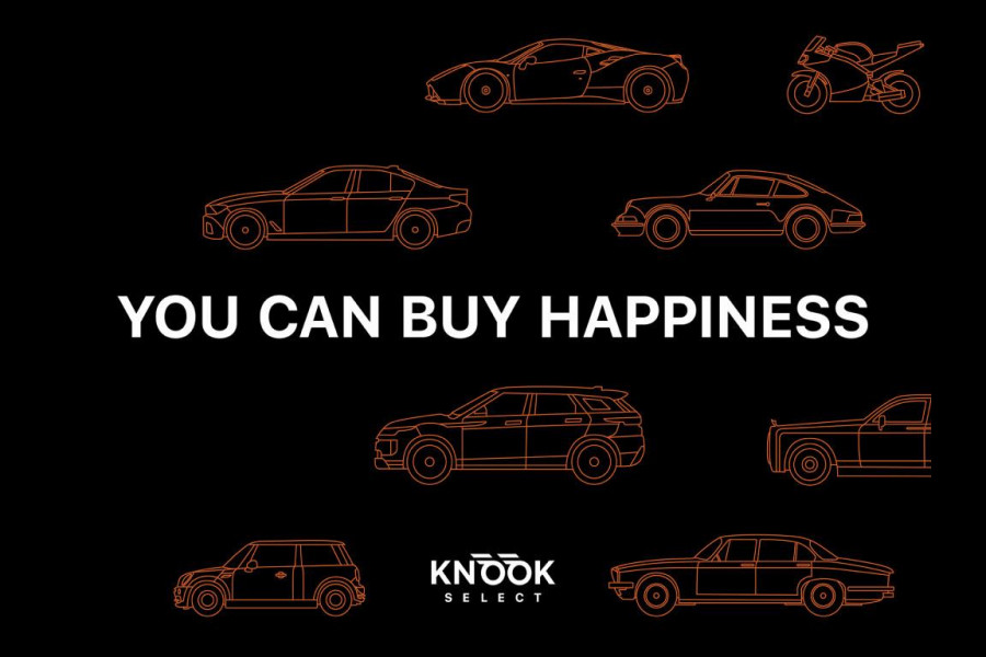 Volkswagen Golf 2.0 TSI R 4Motion / Adaptief Onderstel / Harman Kardon / 100% Historie / Panoramadak / LED / 19 Inch / Head-Up Display / Sportstoelen / Stoelverwarming / Stuurwiel Verwarmd / Dodehoek Detectie