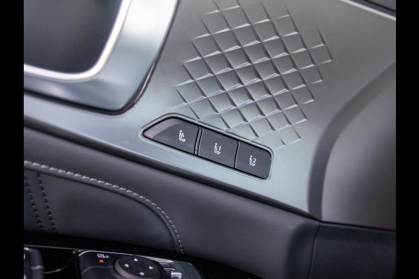 Kia Sorento 1.6 T-GDi Plug-in Hybrid 4WD ExecutiveLine 7p. l 360 camera l Nappa leder l Head up display l Stoelverwarming en Ventilatie l Bose Premium soundsystem l