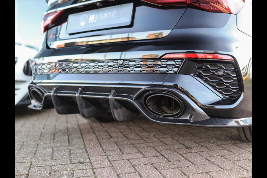 Audi RS 3 Limousine 2.5 TFSI A3 quattro | CT Carbon | RS-Dynamic | Matrix | Keyless | B&O | Leder | Camera