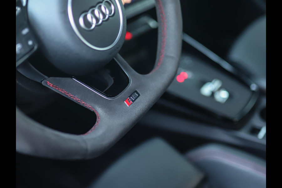 Audi RS 3 Limousine 2.5 TFSI A3 quattro | CT Carbon | RS-Dynamic | Matrix | Keyless | B&O | Leder | Camera