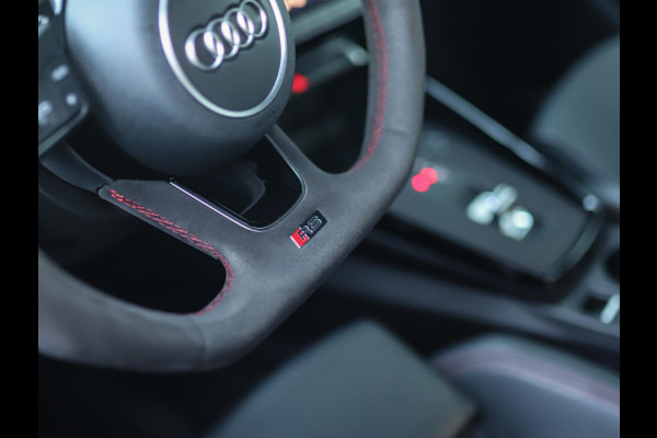 Audi RS 3 Limousine 2.5 TFSI A3 quattro | CT Carbon | RS-Dynamic | Matrix | Keyless | B&O | Leder | Camera