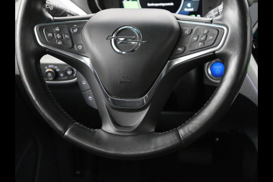 Opel Ampera-E Innovation 60 kWh | Leder | Stoelverwarming | Camera | Park Assist | Stuurverwarming | Bi-Xenon | Keyless | Carplay | Navigatie | Cruise control