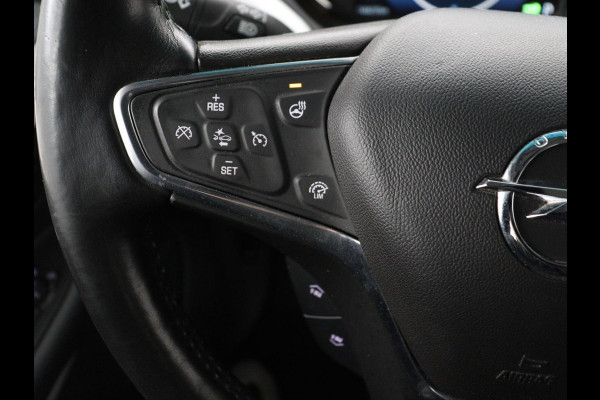 Opel Ampera-E Innovation 60 kWh | Leder | Stoelverwarming | Camera | Park Assist | Stuurverwarming | Bi-Xenon | Keyless | Carplay | Navigatie | Cruise control