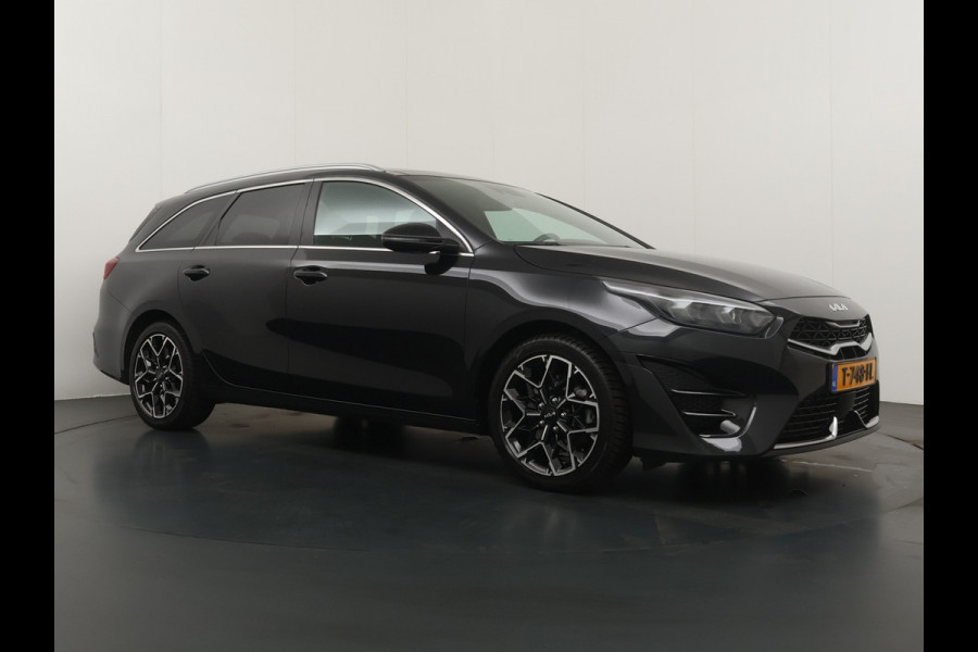 Kia Ceed Sportswagon Automaat 1.5 T-GDi GT-Line Automaat - Automatische achterklep - Schuif/Kantel dak - Apple Carplay/Android Auto - Adaptive cruise control - Keyless entry - Fabrieksgarantie t/m 30-06-2030