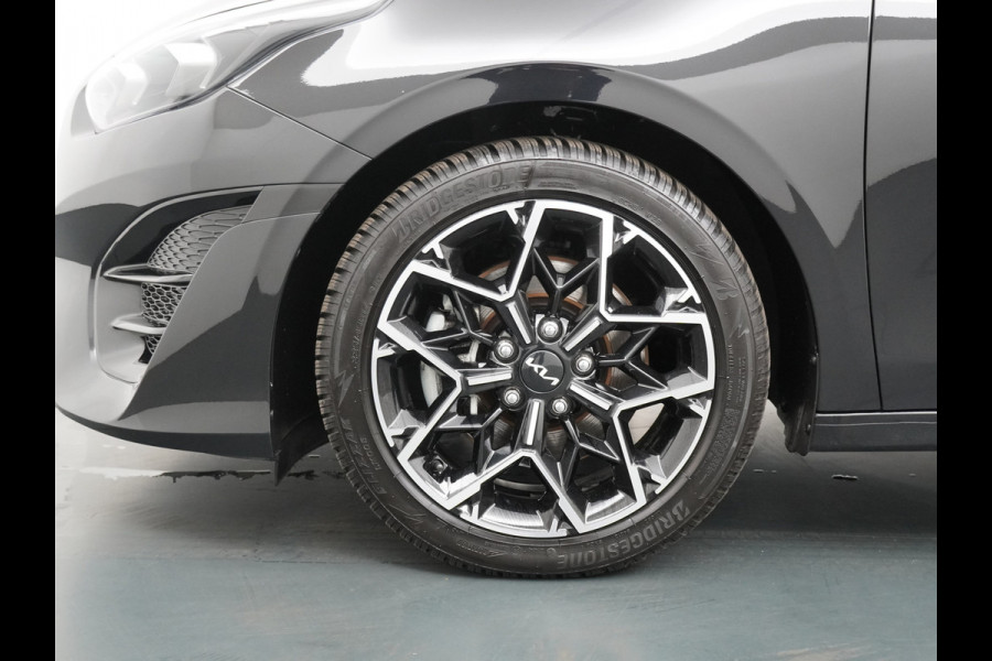 Kia Ceed Sportswagon Automaat 1.5 T-GDi GT-Line Automaat - Automatische achterklep - Schuif/Kantel dak - Apple Carplay/Android Auto - Adaptive cruise control - Keyless entry - Fabrieksgarantie t/m 30-06-2030
