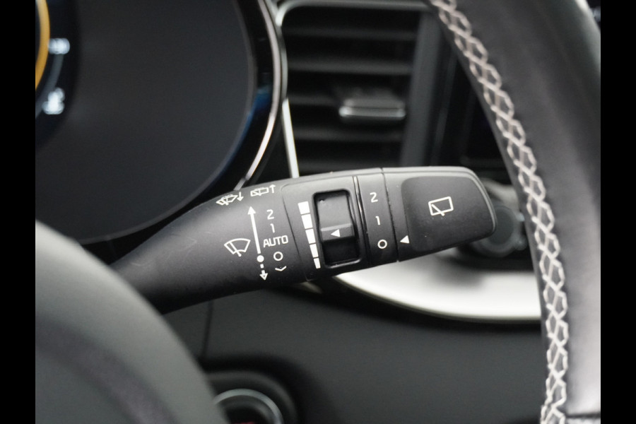 Kia Ceed Sportswagon Automaat 1.5 T-GDi GT-Line Automaat - Automatische achterklep - Schuif/Kantel dak - Apple Carplay/Android Auto - Adaptive cruise control - Keyless entry - Fabrieksgarantie t/m 30-06-2030