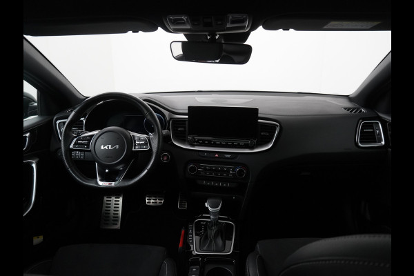 Kia Ceed Sportswagon Automaat 1.5 T-GDi GT-Line Automaat - Automatische achterklep - Schuif/Kantel dak - Apple Carplay/Android Auto - Adaptive cruise control - Keyless entry - Fabrieksgarantie t/m 30-06-2030