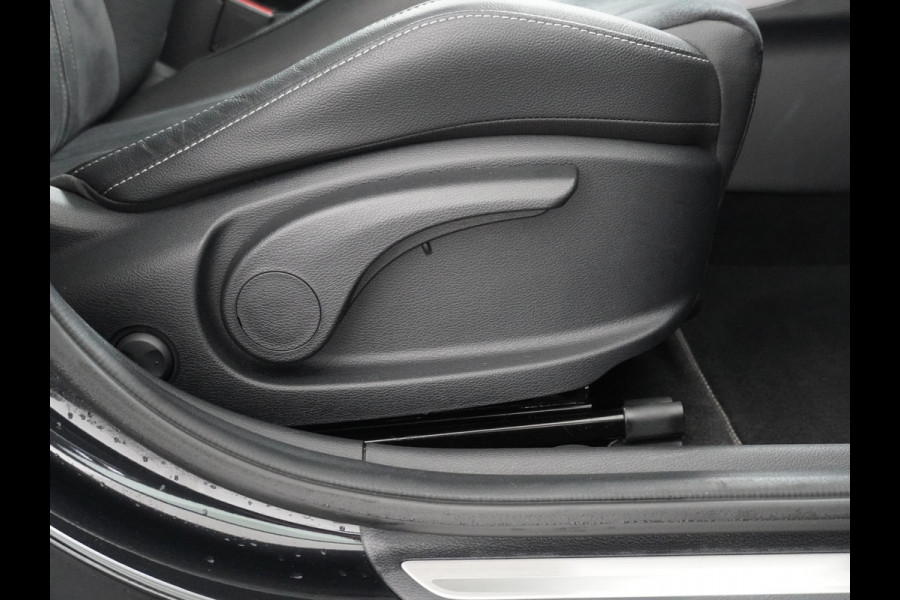 Kia Ceed Sportswagon Automaat 1.5 T-GDi GT-Line Automaat - Automatische achterklep - Schuif/Kantel dak - Apple Carplay/Android Auto - Adaptive cruise control - Keyless entry - Fabrieksgarantie t/m 30-06-2030