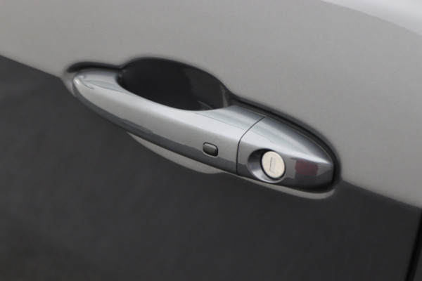 Jeep Compass 4xe 190 Plug-in Hybrid Electric Night Eagle 360° Camera, ACC, Apple Carplay, Virtual Cockpit, PDC, 18''