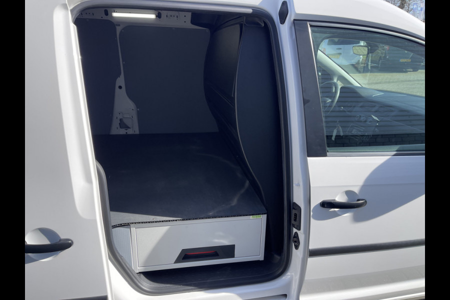 Volkswagen Caddy 2.0 TDI 102pk L2H1 BMT Maxi Comfortline / Flexmo ingerichte laadruimte met omvormer ! / vaste prijs rijklaar € 13.950 ex btw / lease vanaf € 235 / euro 6 / bpm vrij / airco / cruise