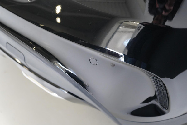 Mercedes-Benz GLA 200 Premium Plus AMG pakket | Leder | Sportstoelen | Camera | Navigatie | Unieke km-stand