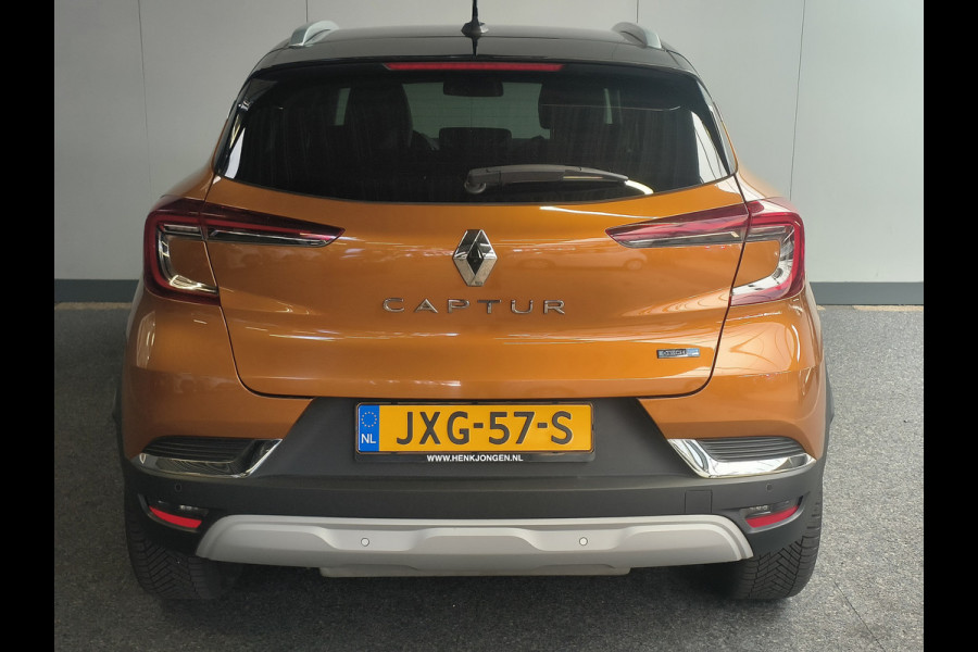 Renault Captur 1.6 E-Tech Plug-in Hybrid 160 Intens uit 2022 Rijklaar + 12 maanden Bovag-garantie Henk Jongen Auto's in Helmond,  al 50 jaar service zoals 't hoort!