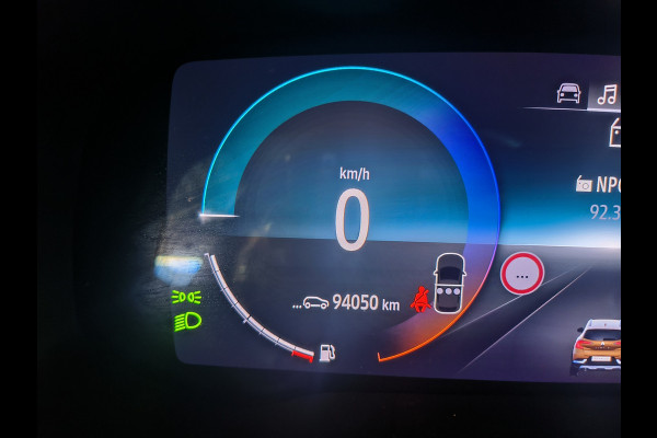 Renault Captur 1.6 E-Tech Plug-in Hybrid 160 Intens uit 2022 Rijklaar + 12 maanden Bovag-garantie Henk Jongen Auto's in Helmond,  al 50 jaar service zoals 't hoort!