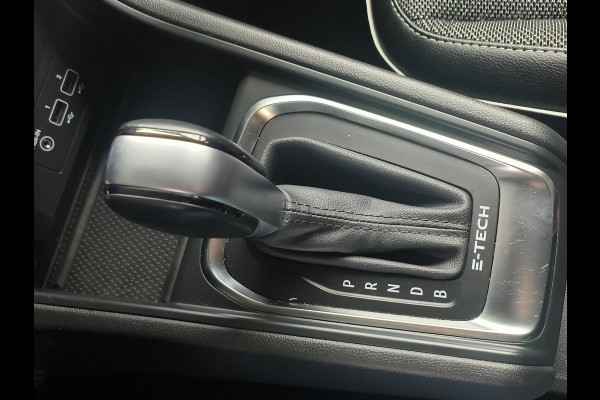 Renault Captur 1.6 E-Tech Plug-in Hybrid 160 Intens uit 2022 Rijklaar + 12 maanden Bovag-garantie Henk Jongen Auto's in Helmond,  al 50 jaar service zoals 't hoort!