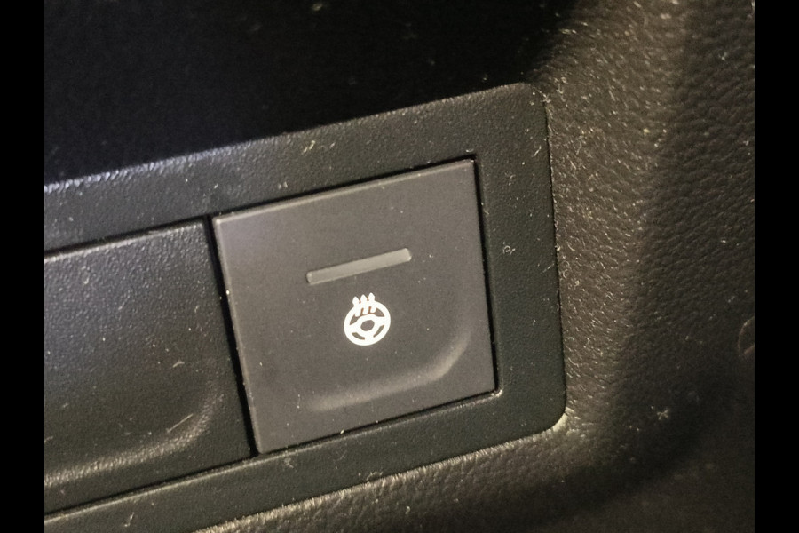 Renault Captur 1.6 E-Tech Plug-in Hybrid 160 Intens uit 2022 Rijklaar + 12 maanden Bovag-garantie Henk Jongen Auto's in Helmond,  al 50 jaar service zoals 't hoort!