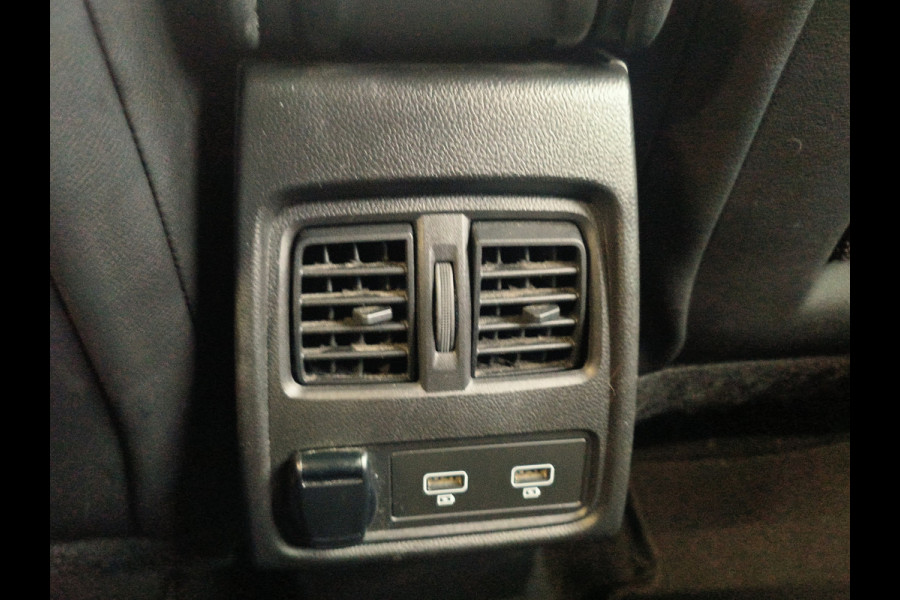 Renault Captur 1.6 E-Tech Plug-in Hybrid 160 Intens uit 2022 Rijklaar + 12 maanden Bovag-garantie Henk Jongen Auto's in Helmond,  al 50 jaar service zoals 't hoort!