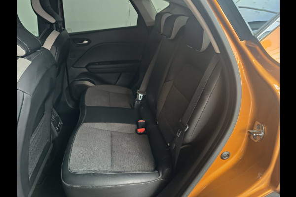 Renault Captur 1.6 E-Tech Plug-in Hybrid 160 Intens uit 2022 Rijklaar + 12 maanden Bovag-garantie Henk Jongen Auto's in Helmond,  al 50 jaar service zoals 't hoort!