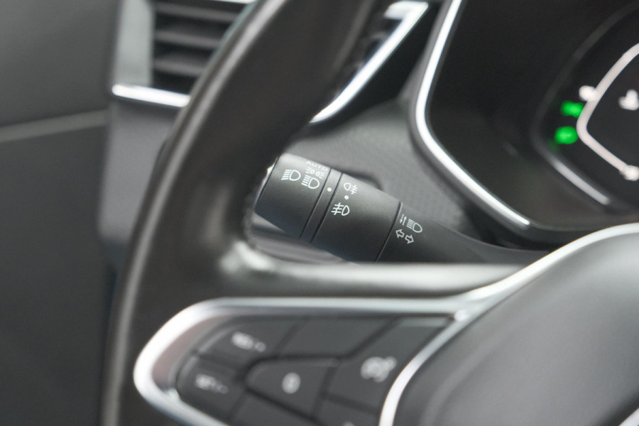 Renault Clio TCe 100 Intens | Navigatie | Apple Carplay | Parkeersensoren