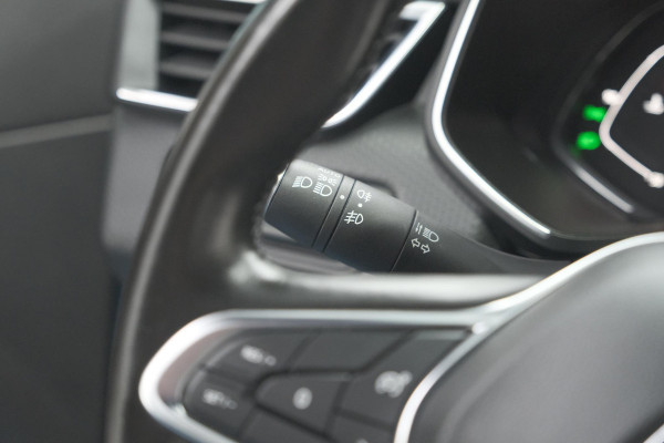 Renault Clio TCe 100 Intens | Navigatie | Apple Carplay | Parkeersensoren