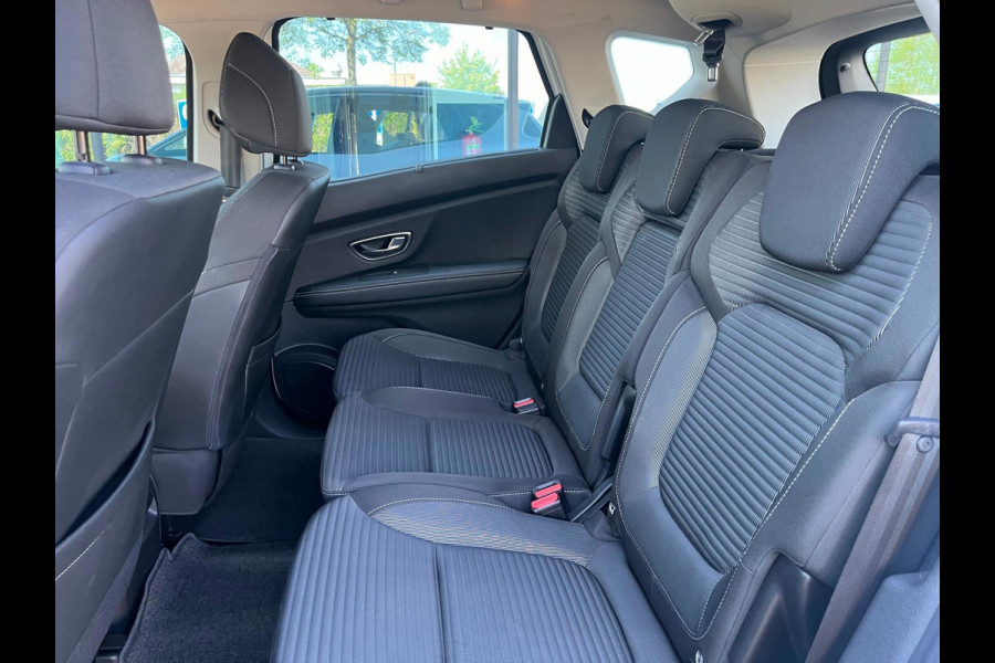 Renault Scénic 1.3 TCe Bose - Automaat - Navi - Climate - Trekhaak