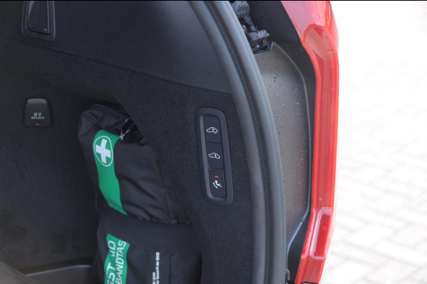 Volvo XC90 T8 455PK Recharge AWD Ultra Dark Long range / Luchtvering / Bowers & Wilkins/ Polestar Tuning / HEICO verlaging / Trekhaak / Head-up display / Stoelverwarming en ventilatie / Massagestoelen / Memory seats / Adaptive cruise control / 360 Camera /