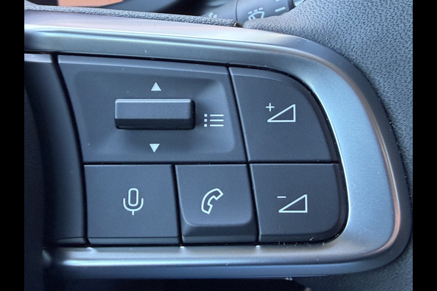 Jeep Avenger 100pk Altitude (Camera - Keyless Entry - Adaptieve Cruise Controle - Elektrische Klep - JBL - LED - 17"incl 4S - Automatische Ai