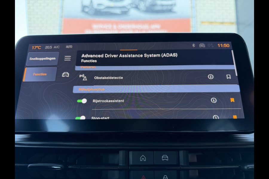 Jeep Avenger 100pk Altitude (Camera - Keyless Entry - Adaptieve Cruise Controle - Elektrische Klep - JBL - LED - 17"incl 4S - Automatische Ai