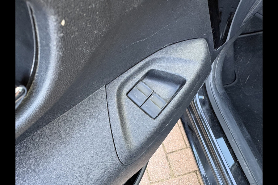 Peugeot 108 1.0 e-VTi Allure 5-drs. KEYLESS/CAMERA/CLIMA/CARPLAY/LIMITER