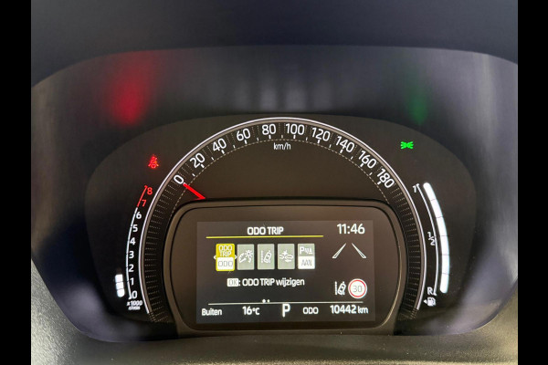 Toyota Aygo X 1.0 VVT-i S-CVT Envy Open Dak Automaat 1 Jaar Bovag garantie