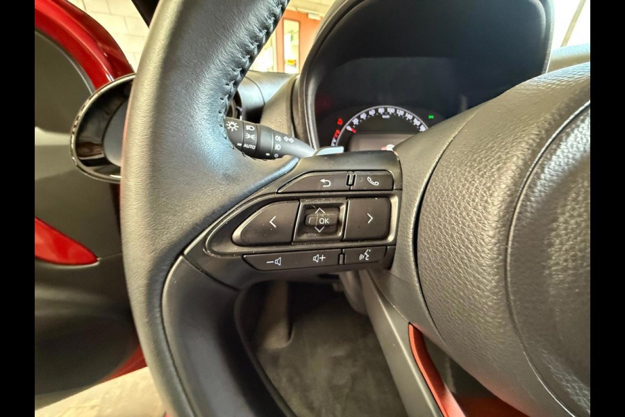 Toyota Aygo X 1.0 VVT-i S-CVT Envy Open Dak Automaat 1 Jaar Bovag garantie