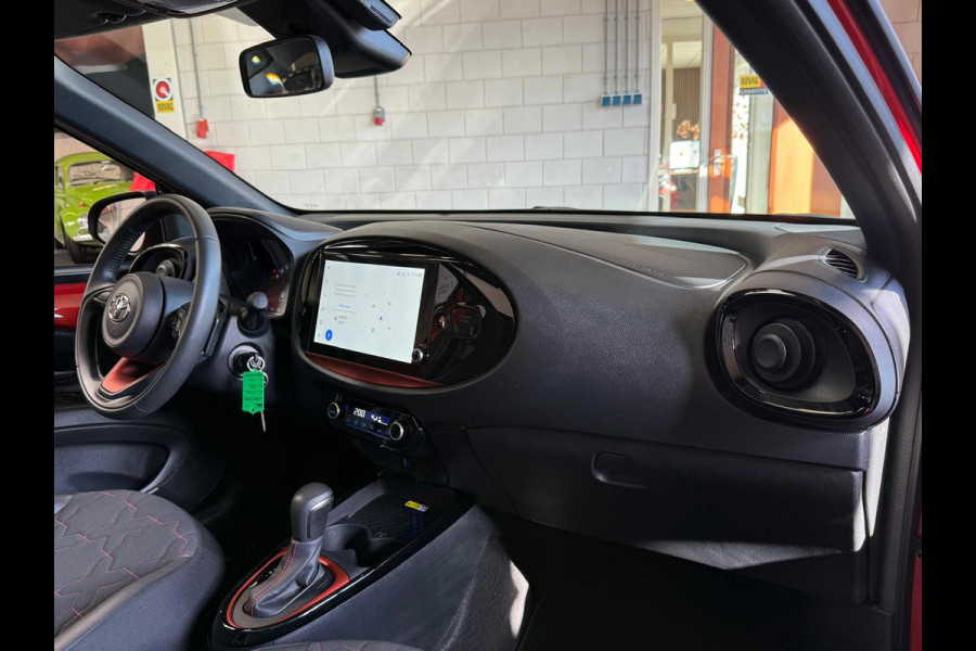 Toyota Aygo X 1.0 VVT-i S-CVT Envy Open Dak Automaat 1 Jaar Bovag garantie