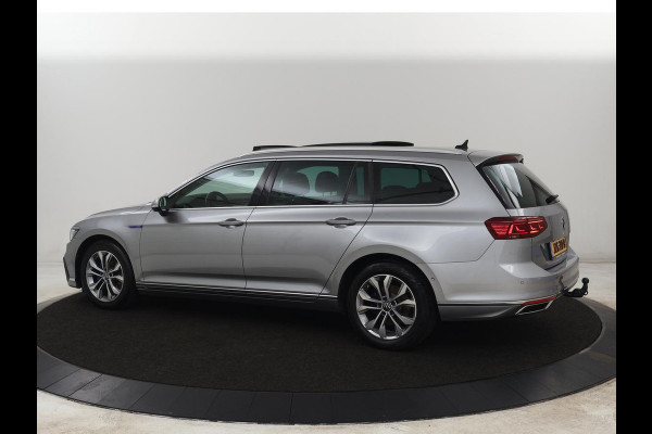 Volkswagen Passat 1.4 TSI PHEV GTE | Panoramadak | Nappleder | Stoelverwarming | Trekhaak | 360 Camera | Adaptive cruise | Virtual Cockpit | Matrix LED | Carplay | Navigatie | Plug In