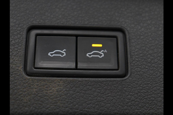 Volkswagen Passat 1.4 TSI PHEV GTE | Panoramadak | Nappleder | Stoelverwarming | Trekhaak | 360 Camera | Adaptive cruise | Virtual Cockpit | Matrix LED | Carplay | Navigatie | Plug In