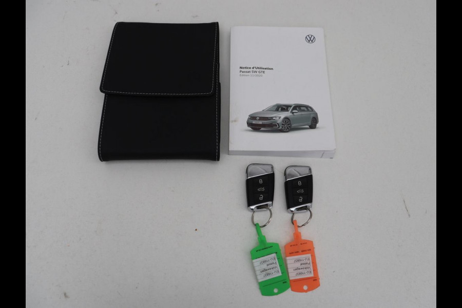 Volkswagen Passat 1.4 TSI PHEV GTE | Panoramadak | Nappleder | Stoelverwarming | Trekhaak | 360 Camera | Adaptive cruise | Virtual Cockpit | Matrix LED | Carplay | Navigatie | Plug In
