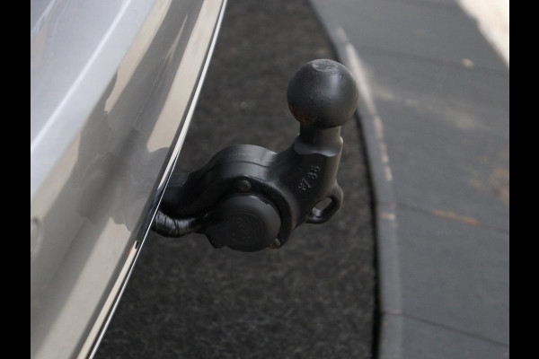 Volkswagen Passat 1.4 TSI PHEV GTE | Panoramadak | Nappleder | Stoelverwarming | Trekhaak | 360 Camera | Adaptive cruise | Virtual Cockpit | Matrix LED | Carplay | Navigatie | Plug In