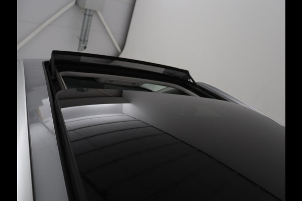 Volkswagen Passat 1.4 TSI PHEV GTE | Panoramadak | Nappleder | Stoelverwarming | Trekhaak | 360 Camera | Adaptive cruise | Virtual Cockpit | Matrix LED | Carplay | Navigatie | Plug In