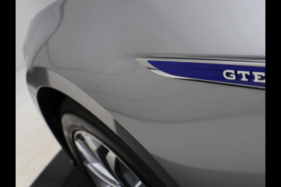 Volkswagen Passat 1.4 TSI PHEV GTE | Panoramadak | Nappleder | Stoelverwarming | Trekhaak | 360 Camera | Adaptive cruise | Virtual Cockpit | Matrix LED | Carplay | Navigatie | Plug In