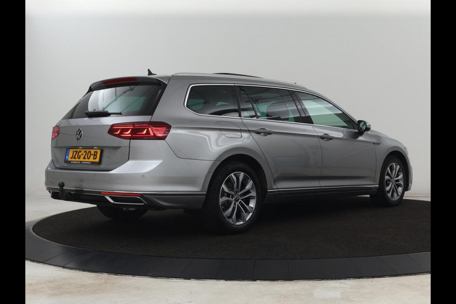 Volkswagen Passat 1.4 TSI PHEV GTE | Panoramadak | Nappleder | Stoelverwarming | Trekhaak | 360 Camera | Adaptive cruise | Virtual Cockpit | Matrix LED | Carplay | Navigatie | Plug In