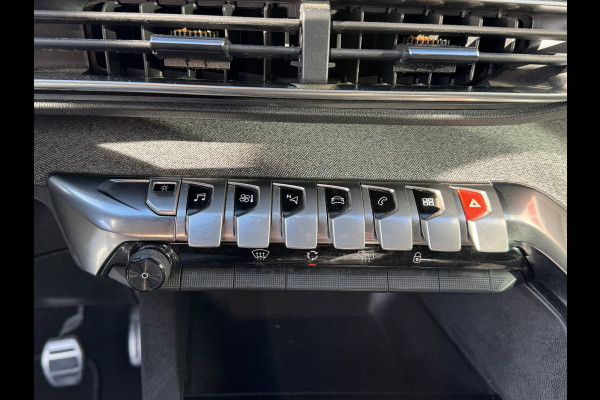 Peugeot 3008 1.2 PureTech GT Line - Panorama dak I Navigatie / Apple CarPlay I Airco I 1/2 Leer I Sport pakket I Dealer onderh.