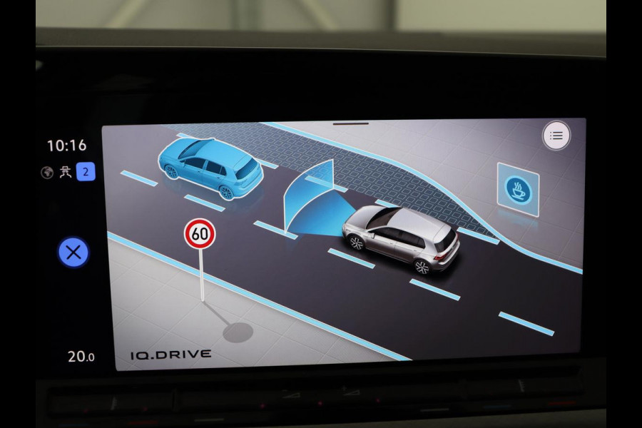 Volkswagen Golf 1.0 eTSI Life | Carplay | Sfeerverlichting | Adaptive cruise | Navigatie | Parkeerhulp | Full LED | Climate control | Bluetooth