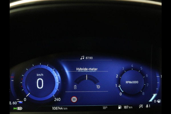 Ford Puma 1.0 EcoBoost Hybrid ST-Line | Stoel & stuurverwarming | Carplay | Navigatie | Parkeerhulp | Climate control | Digital Cockpit | Verwarmde voorruit | Full LED | Cruise control | Bluetooth