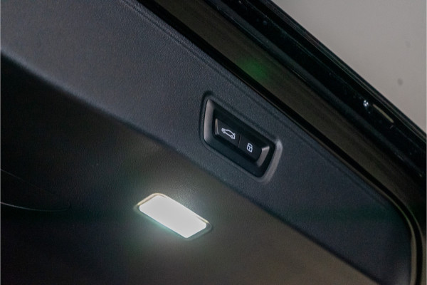 BMW 5 Serie Touring 530e High Executive M Sport 300PK | Pano | H/K | Sfeer | Driving Ass. Pro | Fabrieksgarantie