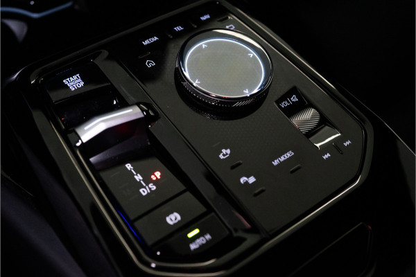 BMW 5 Serie Touring 530e High Executive M Sport 300PK | Pano | H/K | Sfeer | Driving Ass. Pro | Fabrieksgarantie