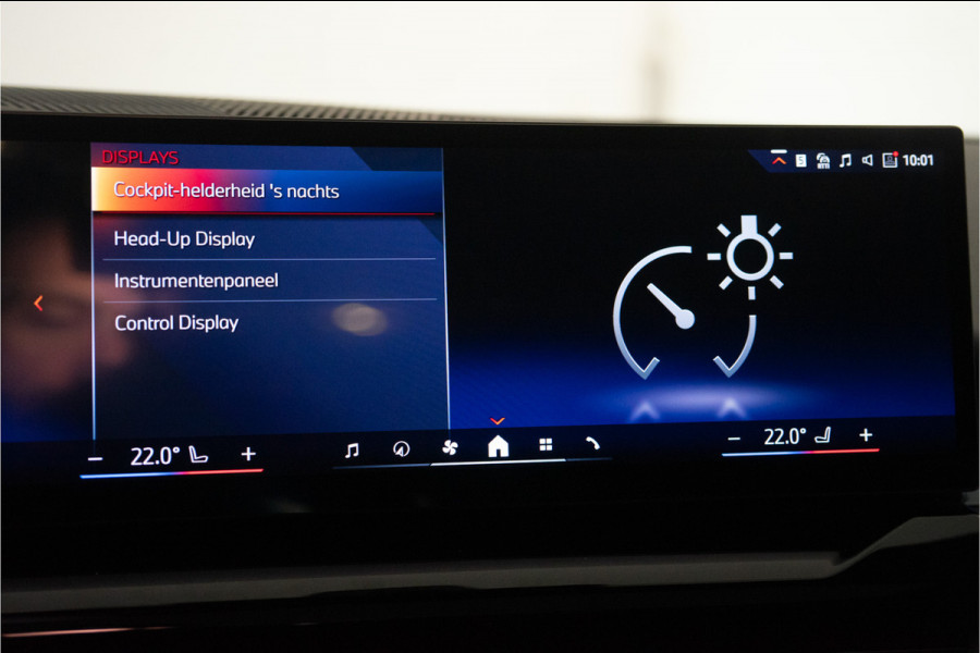 BMW 5 Serie Touring 530e High Executive M Sport 300PK | Pano | H/K | Sfeer | Driving Ass. Pro | Fabrieksgarantie